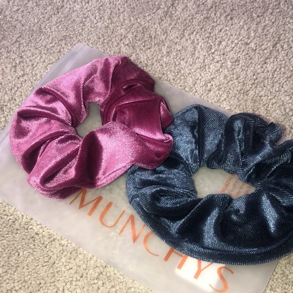 Smunchys Hair Scrunchie Set‎ (2) Hidden Zipper Pocket NEW